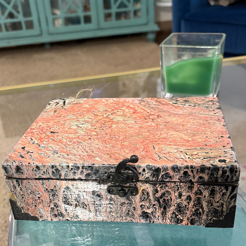 Upscale Vintage Cigar Box